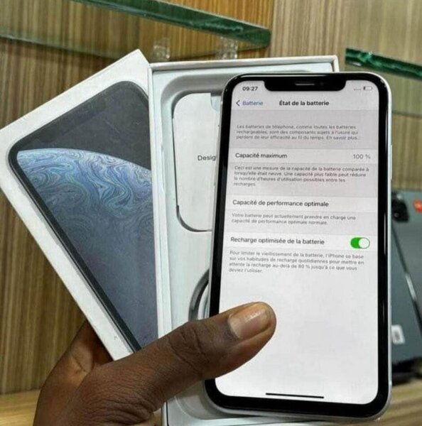 iPhone XR neuf débloqué