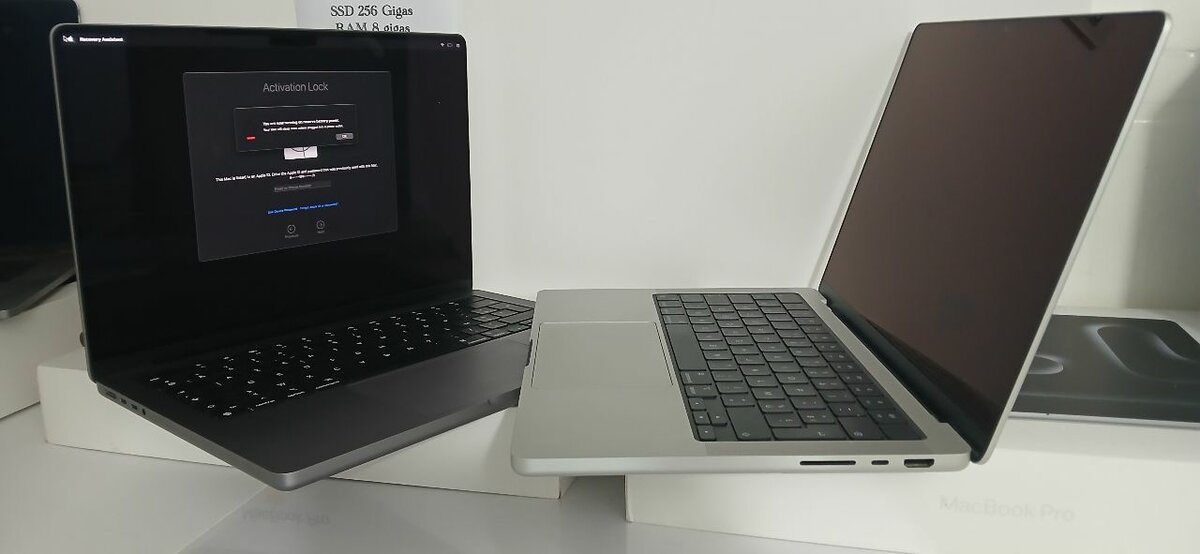 Ecran Macbook pro 2023 M2 pro