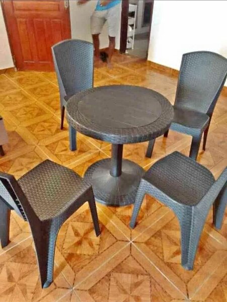 Set de mobilier extérieur en rotin