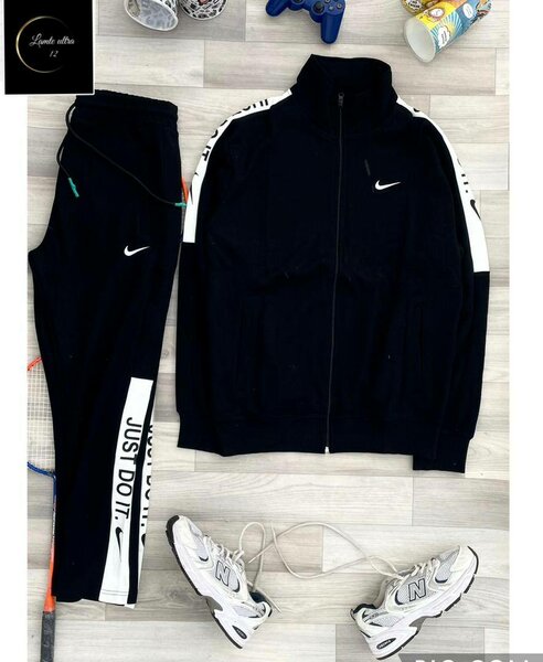 Tenue de sport Nike homme