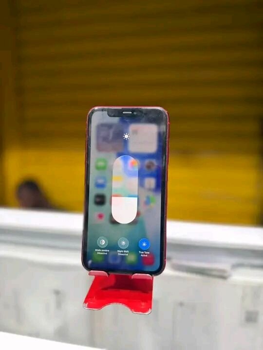 iPhone 11 Rouge 64 Go Débloqué