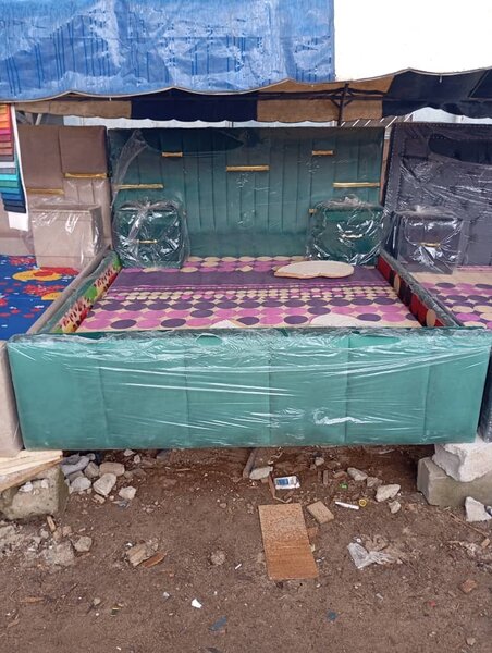 Lit rembourré moderne