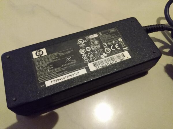 HP laptop charger big pin
