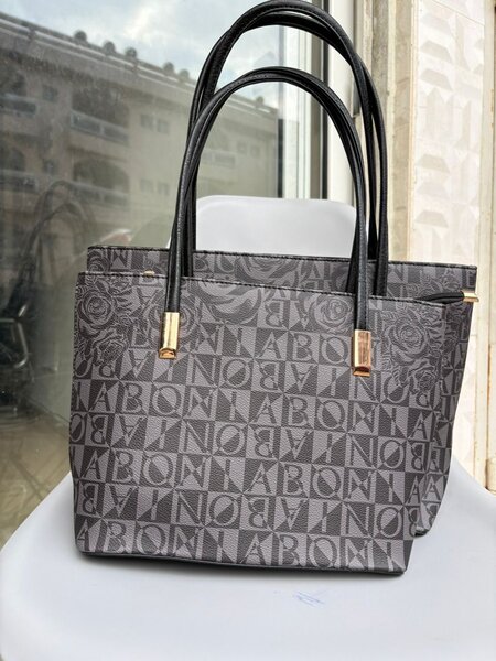 Lot de 2 sacs à main élégants