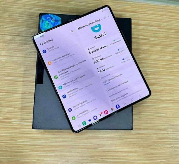 Smartphone pliable haute technologie