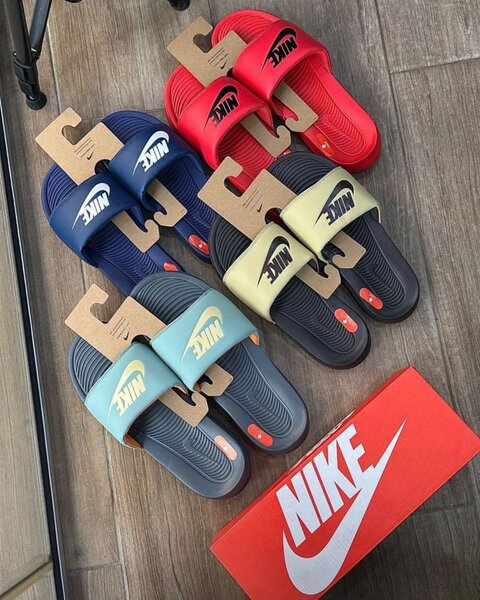 Claquettes Nike unisex