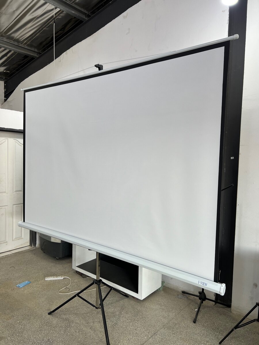 Project and projection for hire