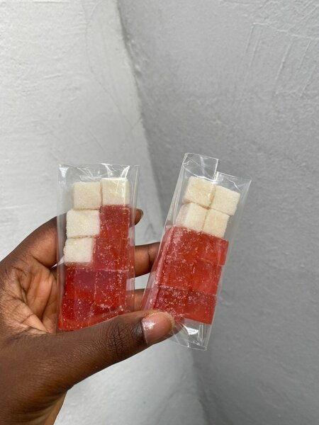 Délicieux cubes gélifiés