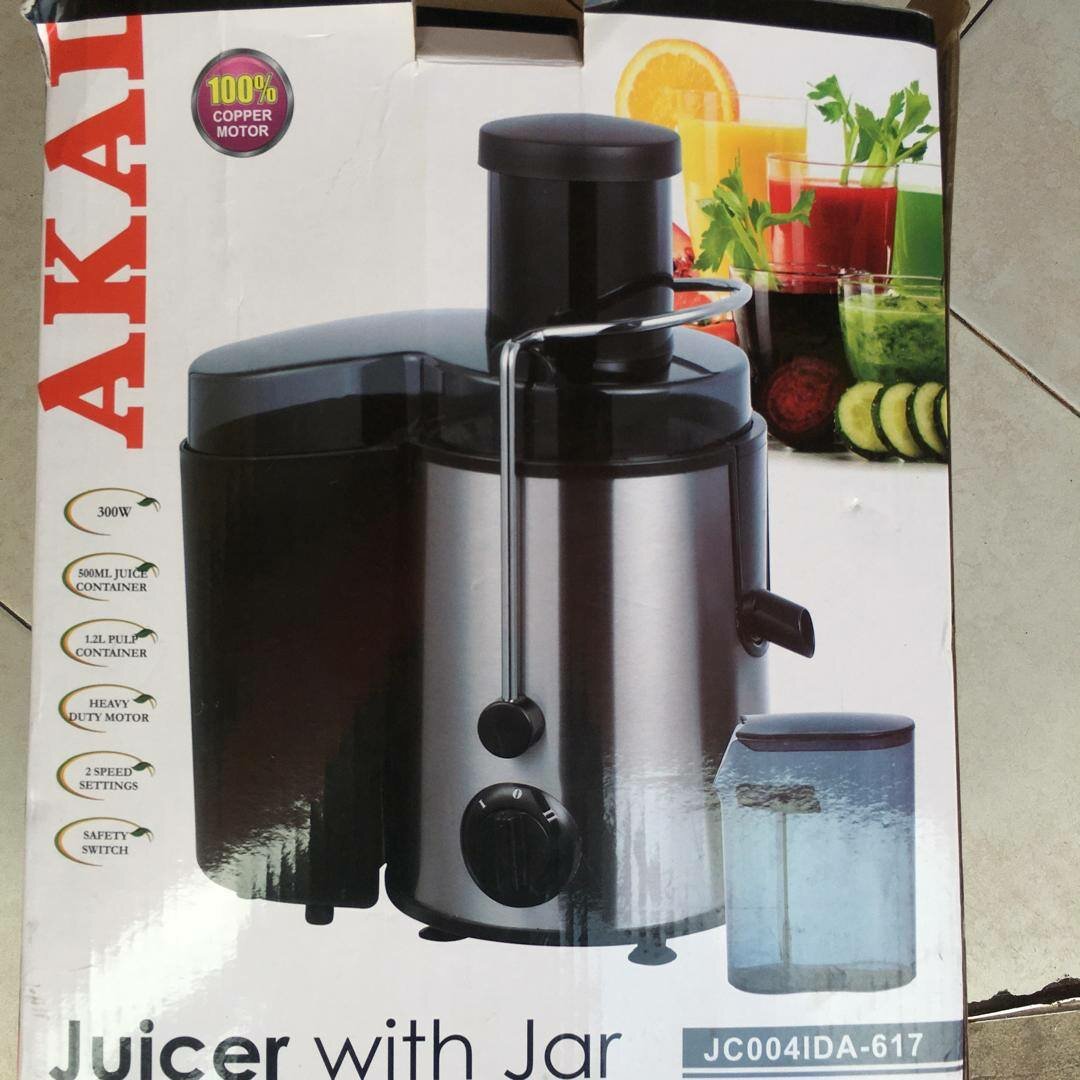 Akai Juicer Machine
