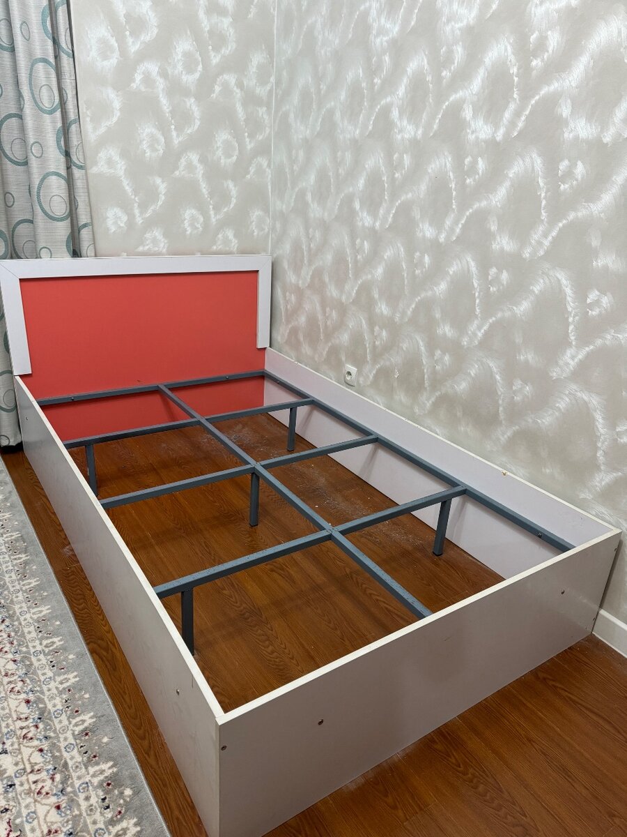 Кровать полуторка в идеальном состоянии