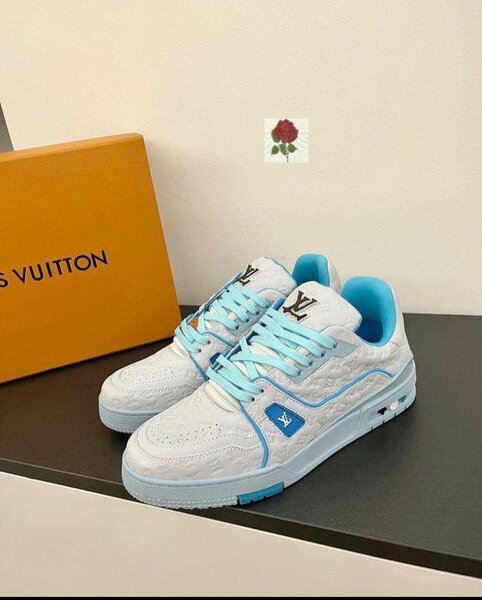 LOUIS VITTON CLASSIC