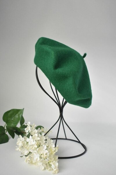Beret hat
