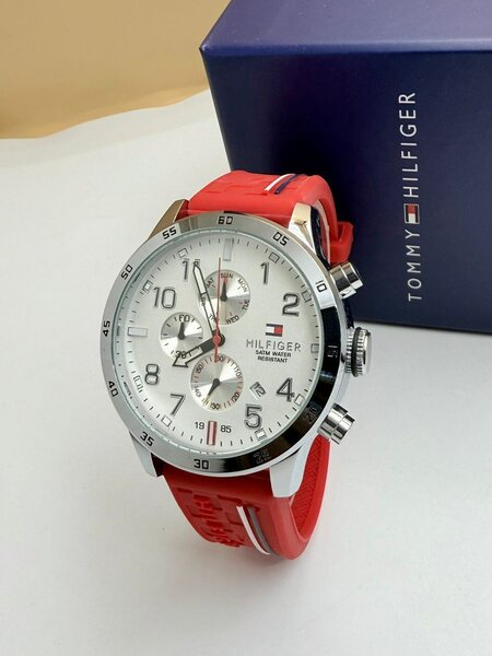 Montre chronographe rouge