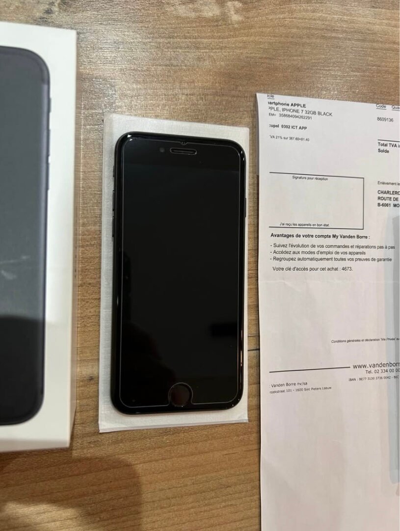 iPhone noir débloqué 128 Go