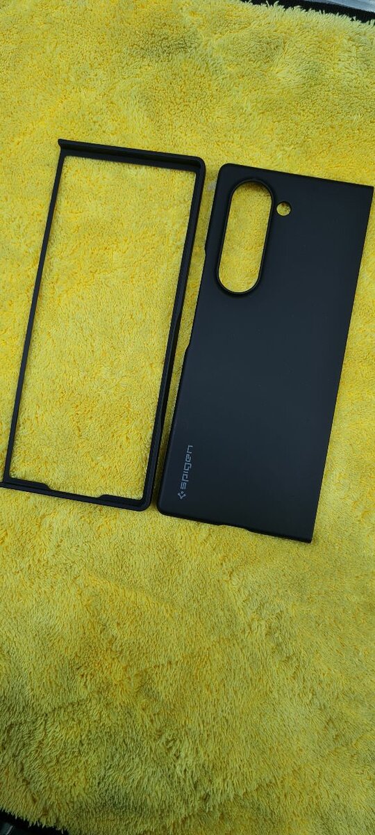 Samsung fold 6 Spigen Case