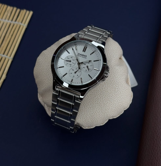 часы бренда CASIO