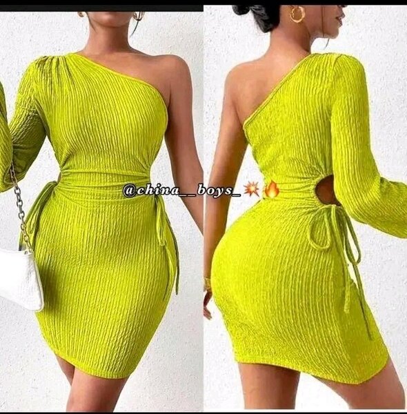 Robe élégante dos nu soirée