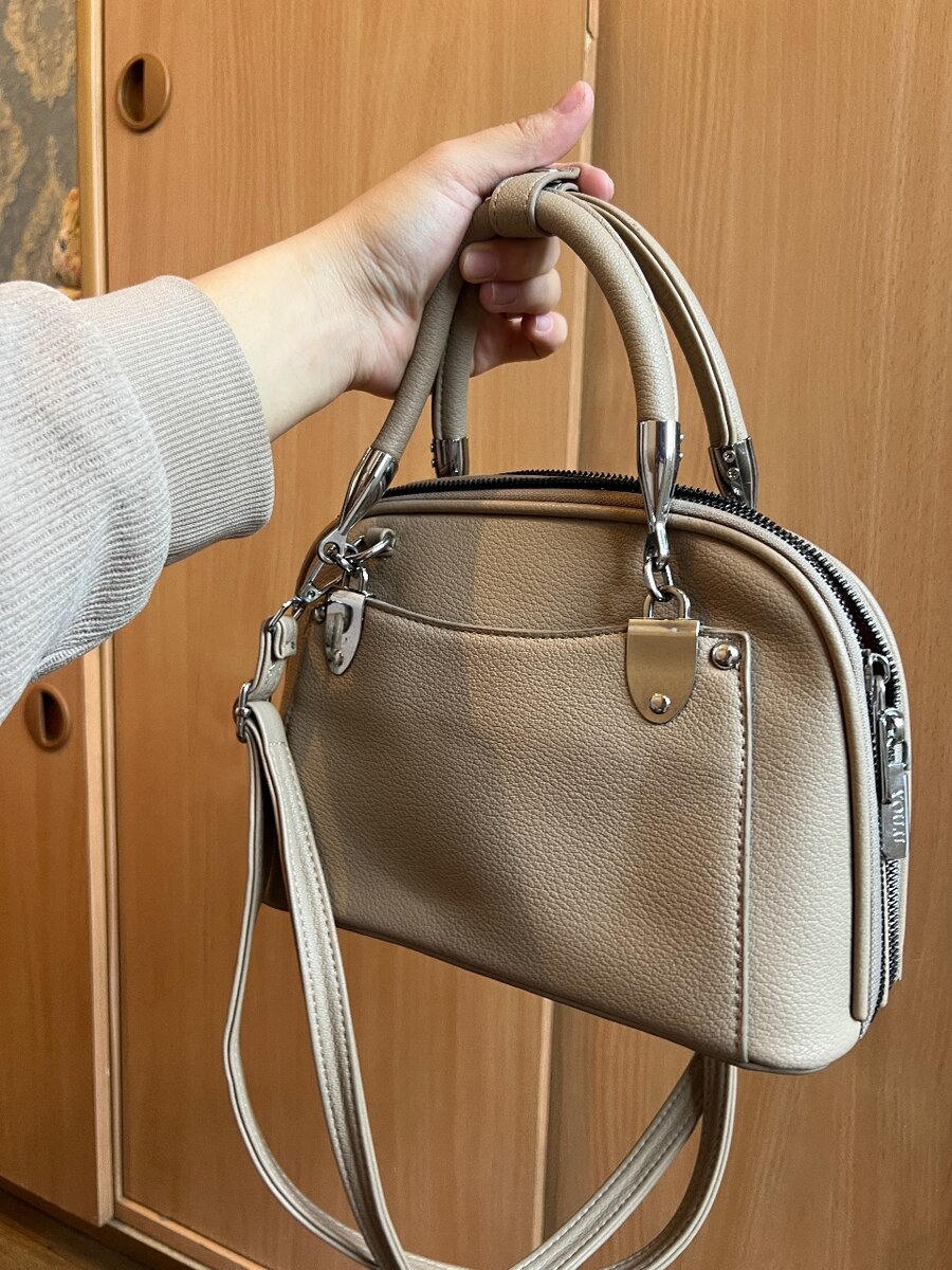 Сумка женская , 1-2 носила .