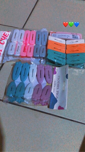 Pinces à linge colorées