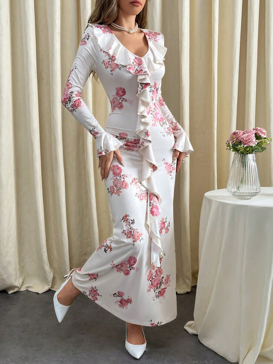 Robe florale élégante à volants