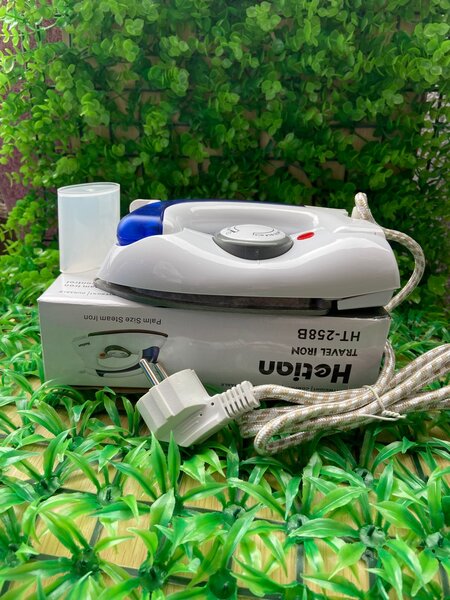 Fer à repasser pliable