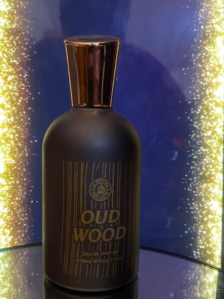 Parfum Oud wood