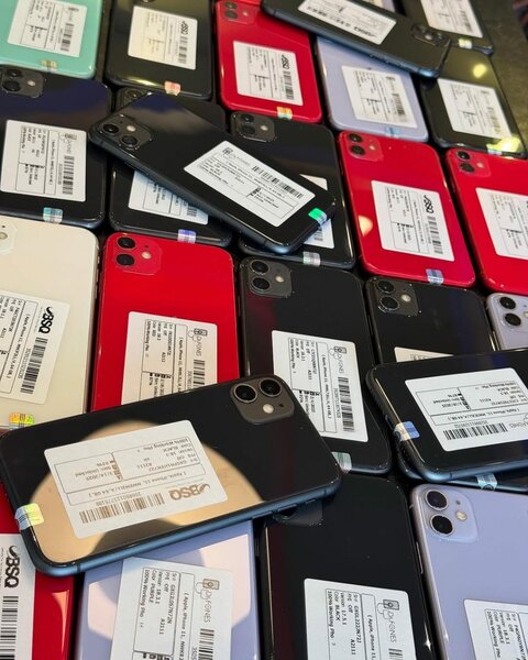 iPhone 11 64g quasi neuf