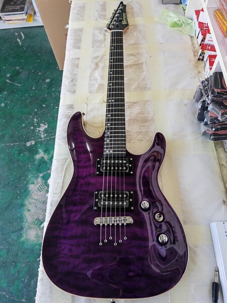 BULL FIGHTER (STRATO-TYPE) GUITAR