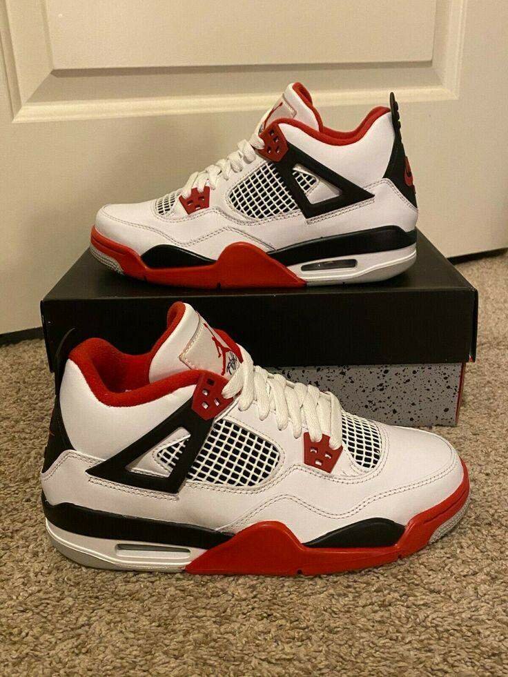 Air Jordan 4