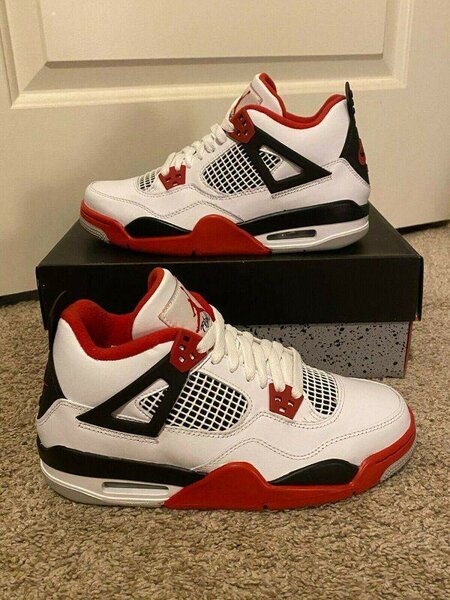 Air Jordan 4