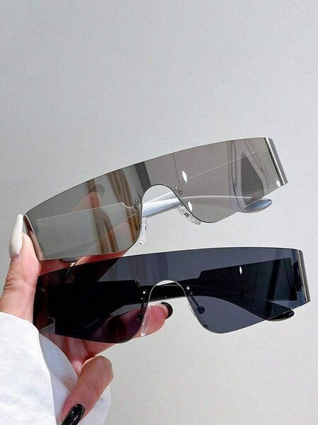 Lunettes de soleil futuristes