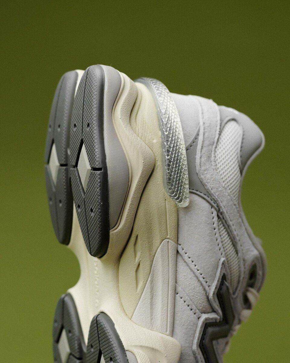 New Balance 9060 Sneakers