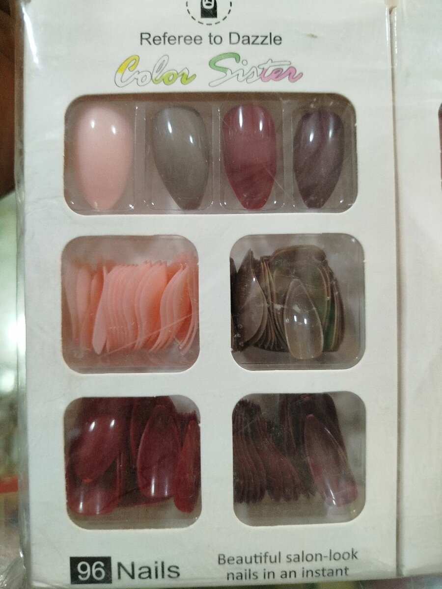 Pack of 96 nails 4 colours Artificial Nails