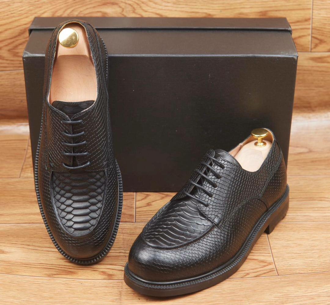 Chaussures habillées en cuir élégantes