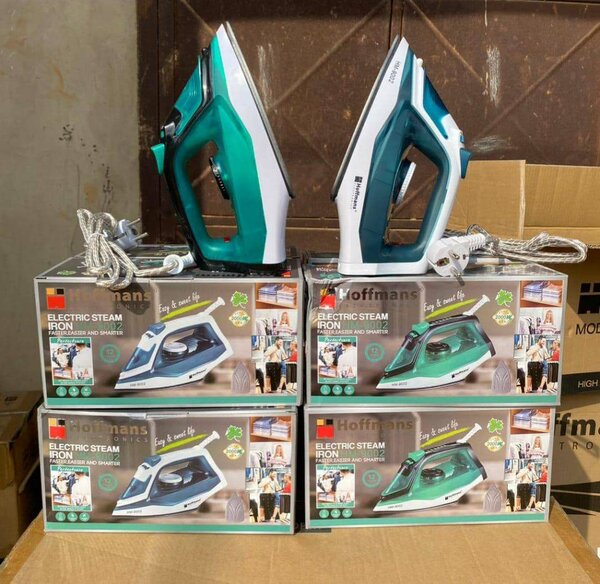 Steam Iron, Auto-off, 2700W, 240 gmin, Multi-Color