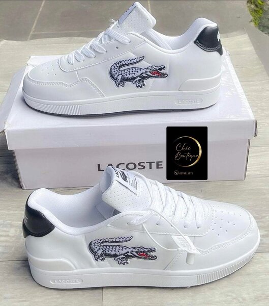 Chaussure Lacoste avec carton