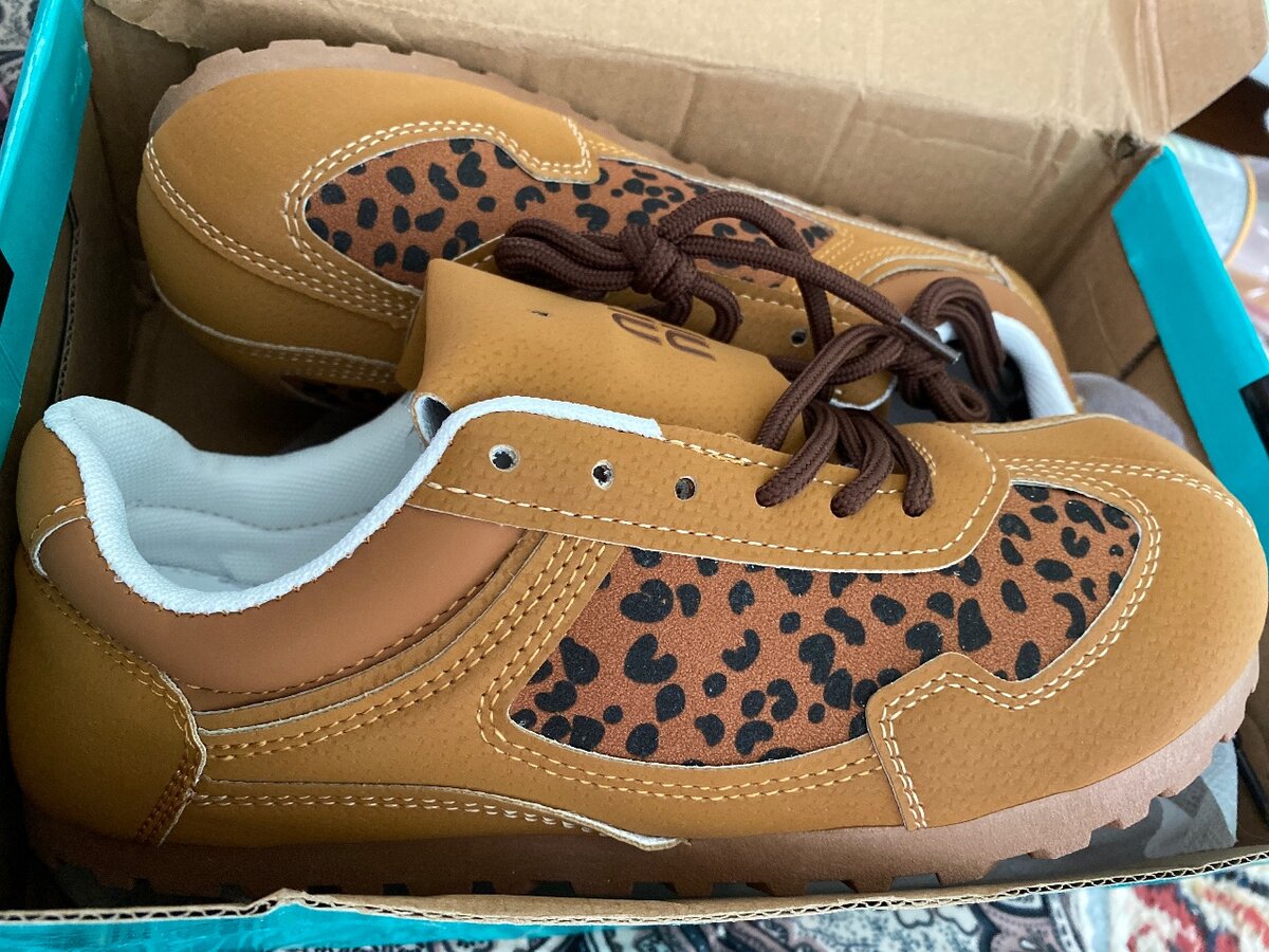 Крооссовки