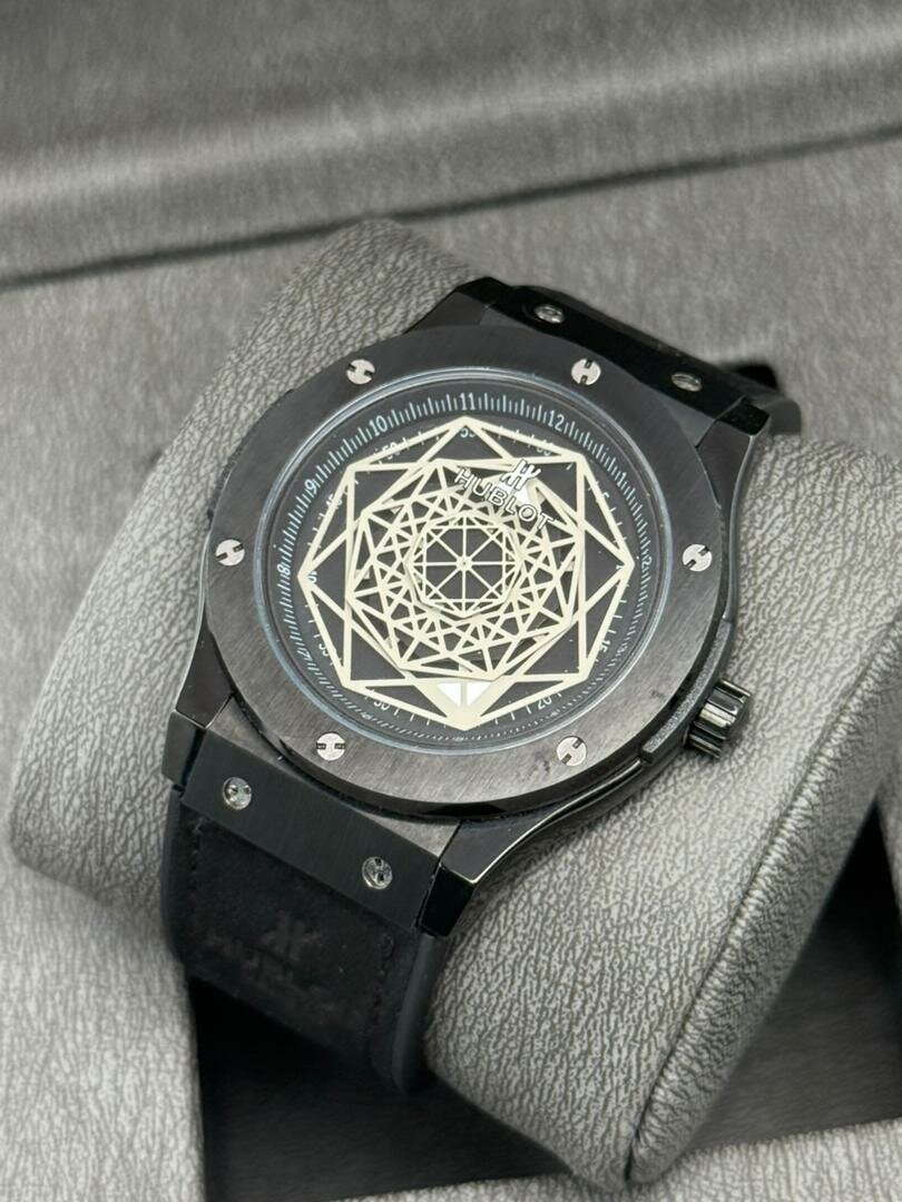 Montre de luxe moderne