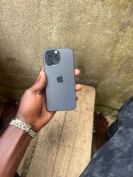 iPhone 15 Pro Max 256 Go