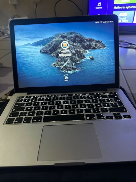 Mac book