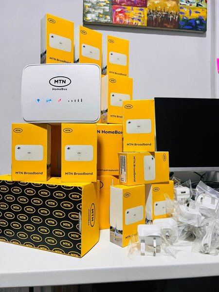 MTN Universal 4G Router indoor CPE ZLT S25