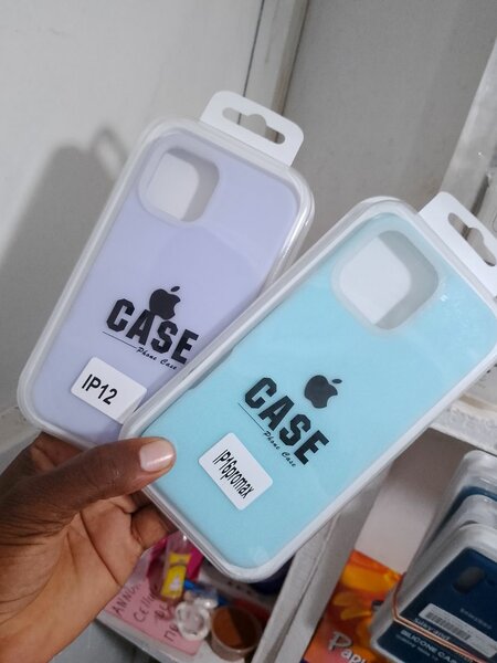 Coque silicone iPhone  clair