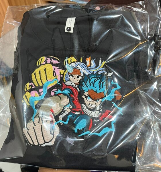 T-shirt brodé animé