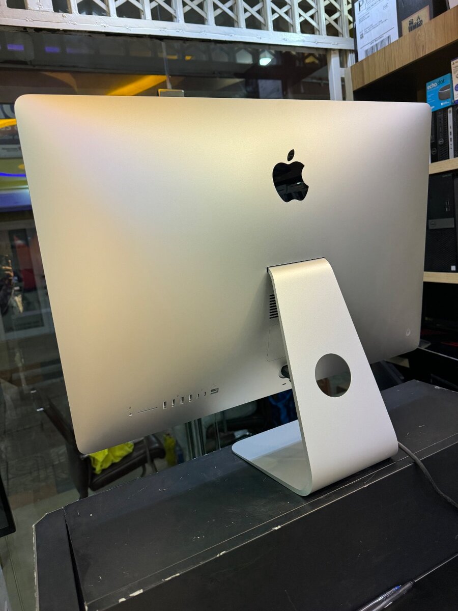 2017 iMac Processor Intel core i7 Ram 32GB SSD 512GB Uk