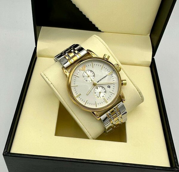 Montre Emporio Armani fond blanc doré avec son coffret