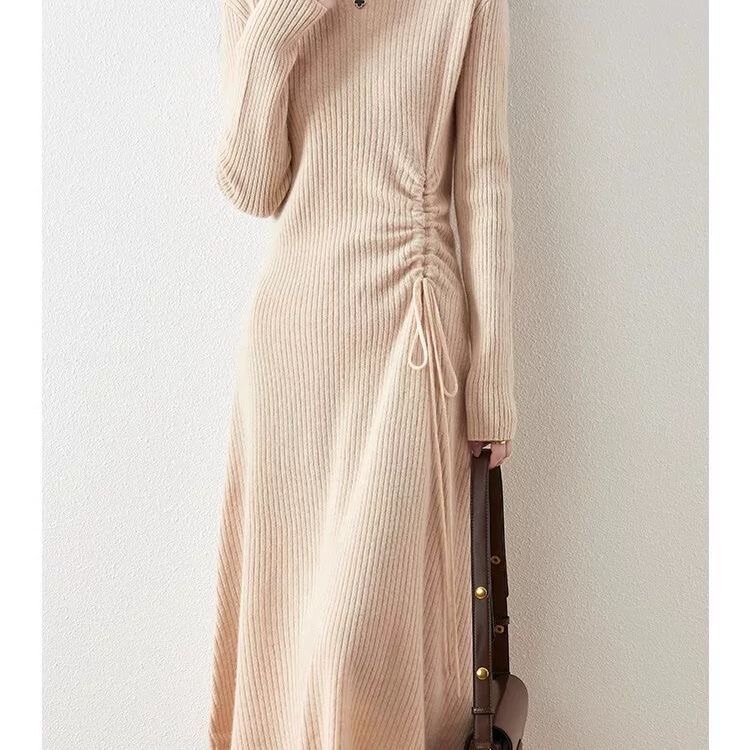 Трикотажное теплое платье