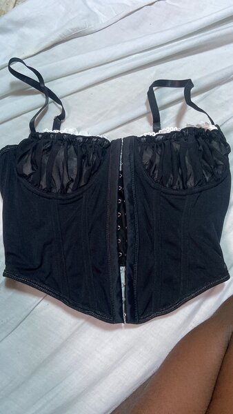 Soutien-gorge bustier noir élégant