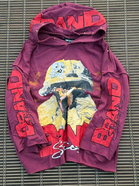 Sweat à capuche violet imprimé