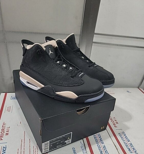 Baskets Nike Jordan DUB