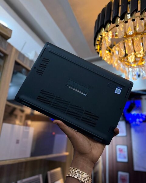 Dell Latitude 5300 intel core i5 16GB RAM 256SSD